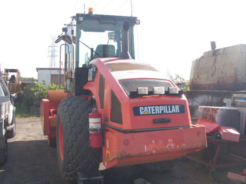 2011 CAT CS76XT Roller