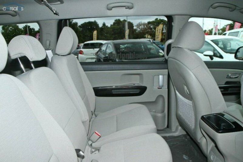 2015 KIA CARNIVAL SI YP MY15