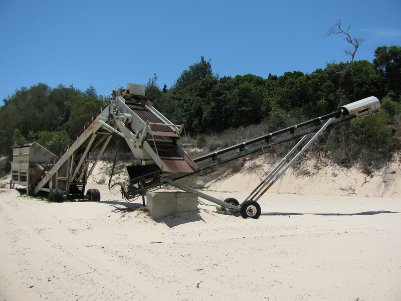 2002 MOBILE SCREENING PLANT
