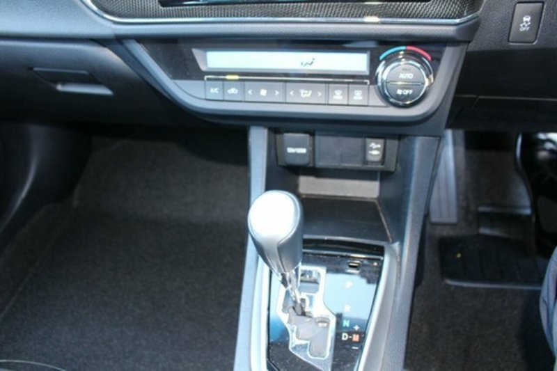 2014 TOYOTA COROLLA ZR ZRE172R