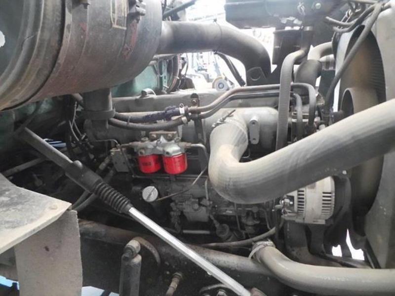 1990 FORD L8000