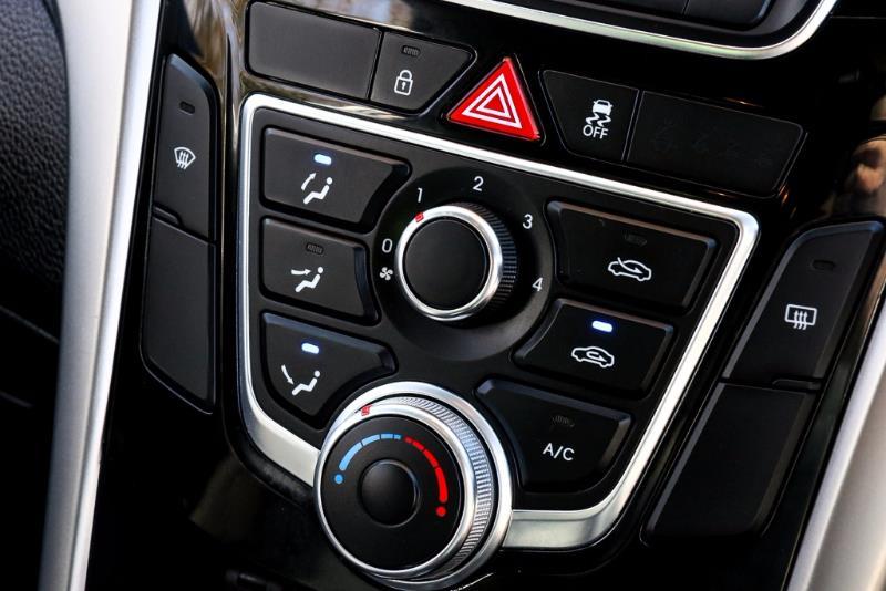 2013 HYUNDAI i30 SE
