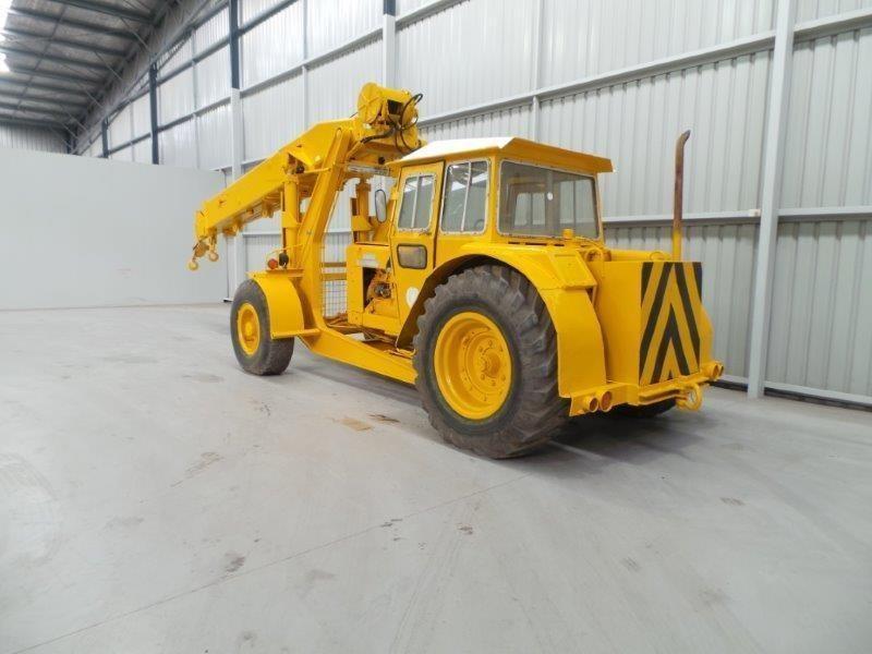 CHAMBERLAIN 8 TON YARD CRANE