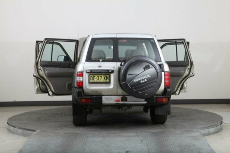 2000 NISSAN PATROL ST (4x4) GU