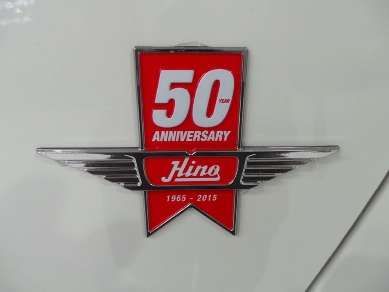 2016 HINO 616 - 300 Series 616 - 300 Series Truck