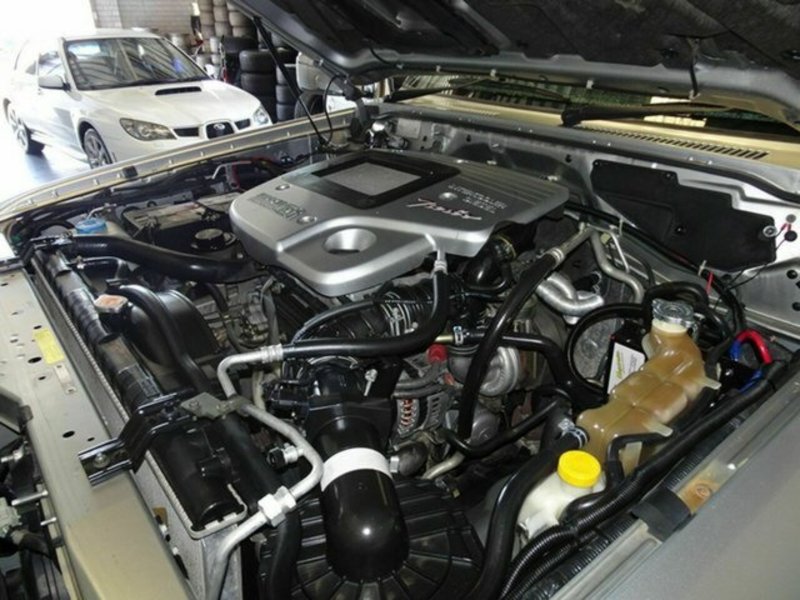 2006 NISSAN PATROL ST (4x4) GU IV