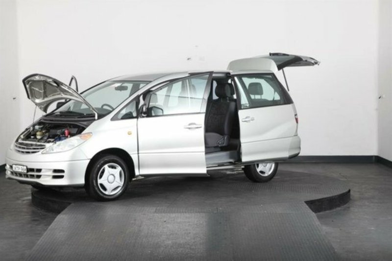 2003 TOYOTA TARAGO GLi ACR30R