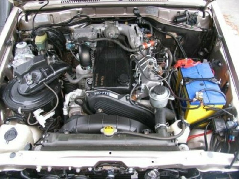 2006 TOYOTA LANDCRUISER RV (4x4) HDJ79R