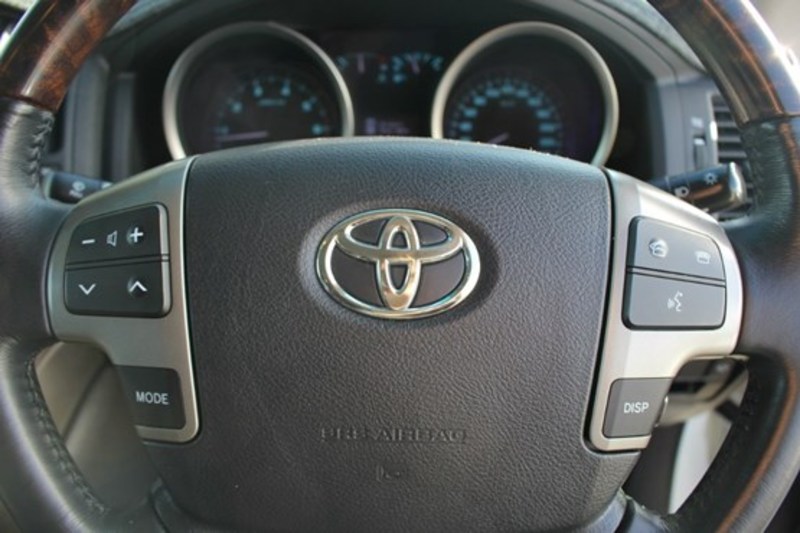 2011 TOYOTA LANDCRUISER SAHARA UZJ200R MY10
