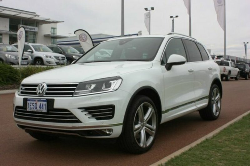 2015 VOLKSWAGEN TOUAREG V8 TDI R-LINE 7P MY15