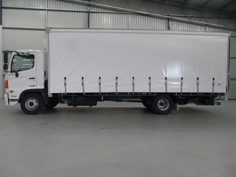 2017 HINO 500 SERIES - FC 1022