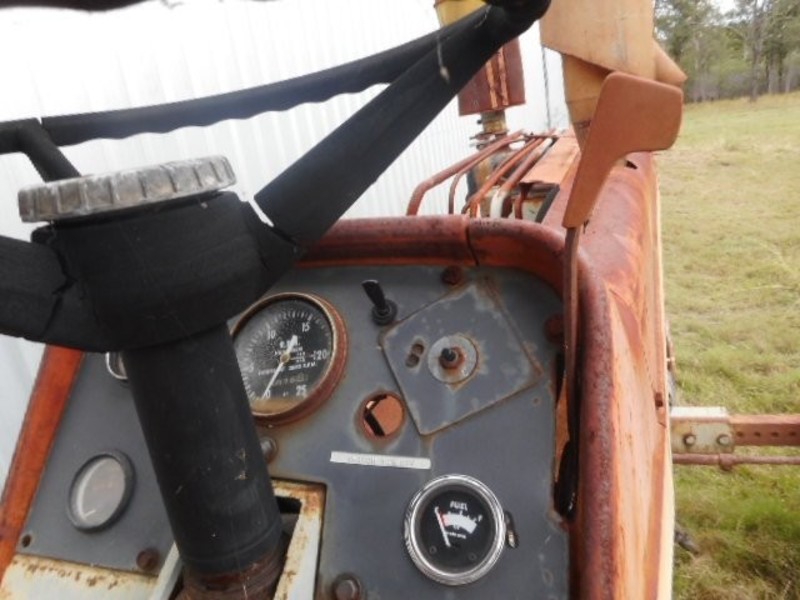 MASSEY FERGUSON Tractor