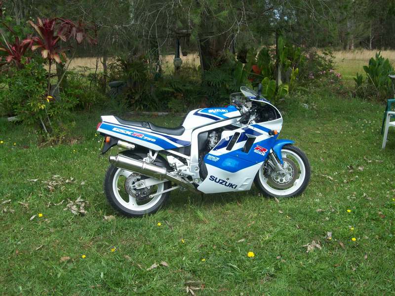 1991 SUZUKI GSX R750