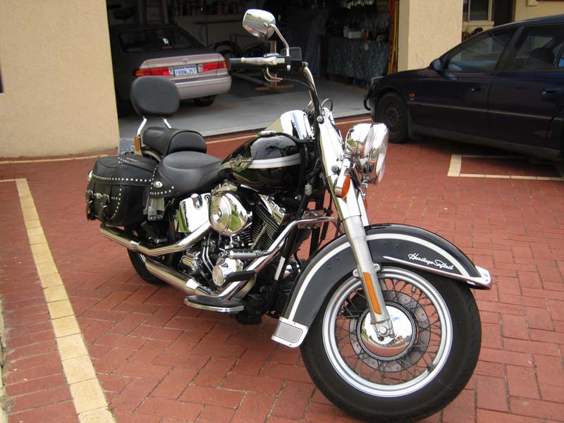 2003 HARLEY-DAVIDSON SOFTAIL HERITAGE CLASSIC FLSTC