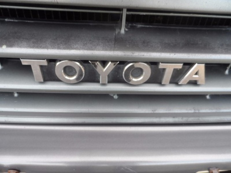 1987 TOYOTA HILUX (No Series)