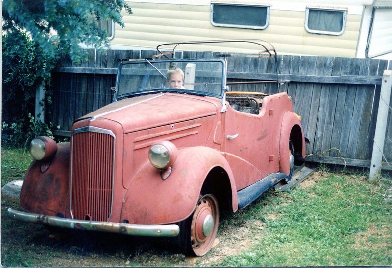 1948 FORD ANGLIA E54A