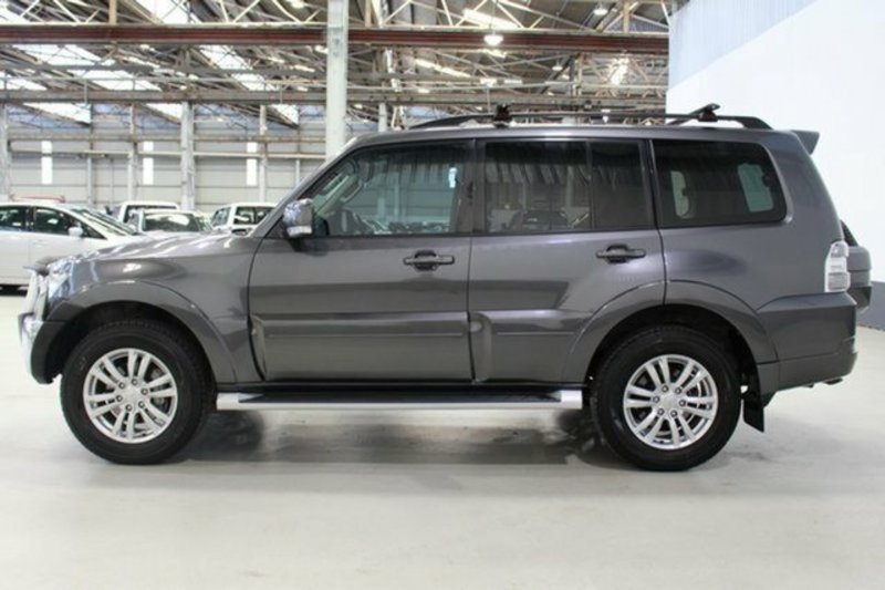 2013 MITSUBISHI PAJERO VR-X LWB (4x4) NW MY13