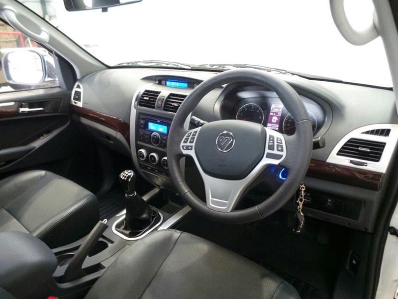 2015 FOTON TUNLAND 2.8 DUAL-CAB 4WD