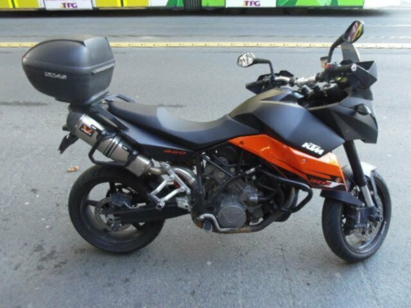 2009 KTM 990 SUPERMOTO T