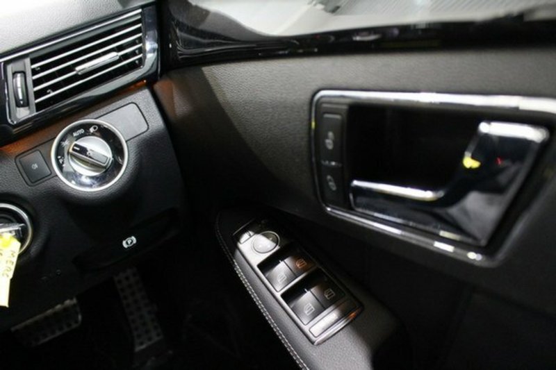 2011 MERCEDES-BENZ E250 CDI AVANTGARDE 212 MY11