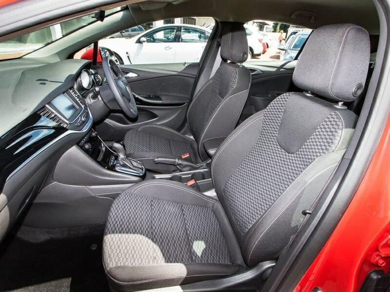 2017 HOLDEN ASTRA R BK