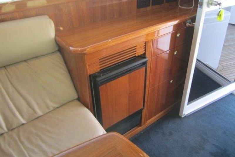 Riviera 40 Flybridge
