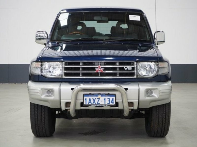 1998 MITSUBISHI PAJERO GLS LWB (4x4) NL