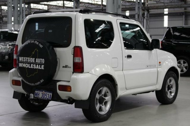 2009 SUZUKI JIMNY SIERRA (4x4)