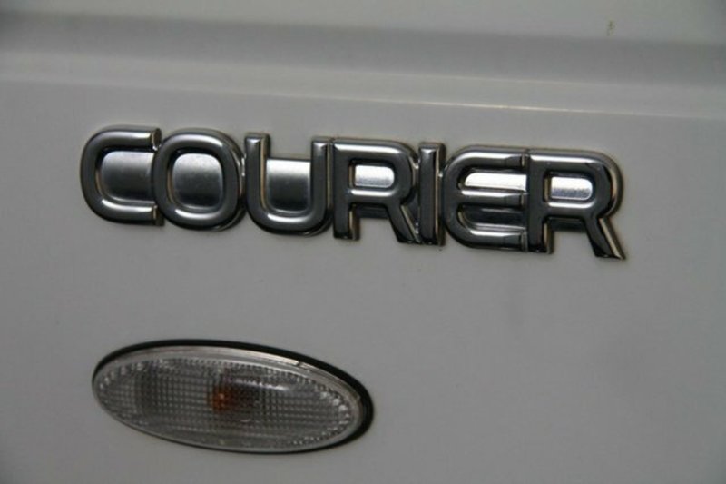 2006 FORD COURIER GL (4x4) PH