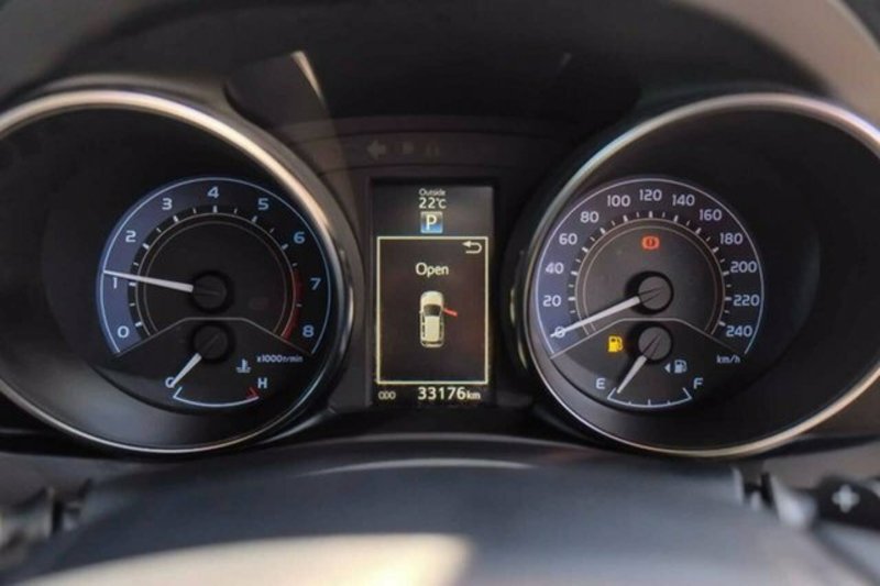 2015 TOYOTA COROLLA ZR ZRE182R MY15