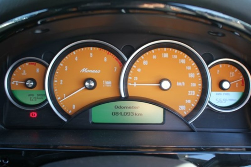 2005 HOLDEN MONARO CV8 Z VZ