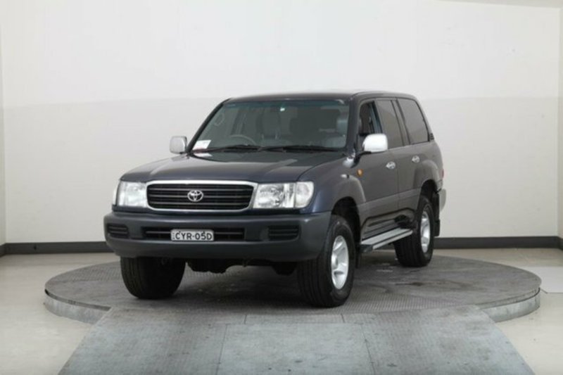 1999 TOYOTA LANDCRUISER GXL (4x4) FZJ105R