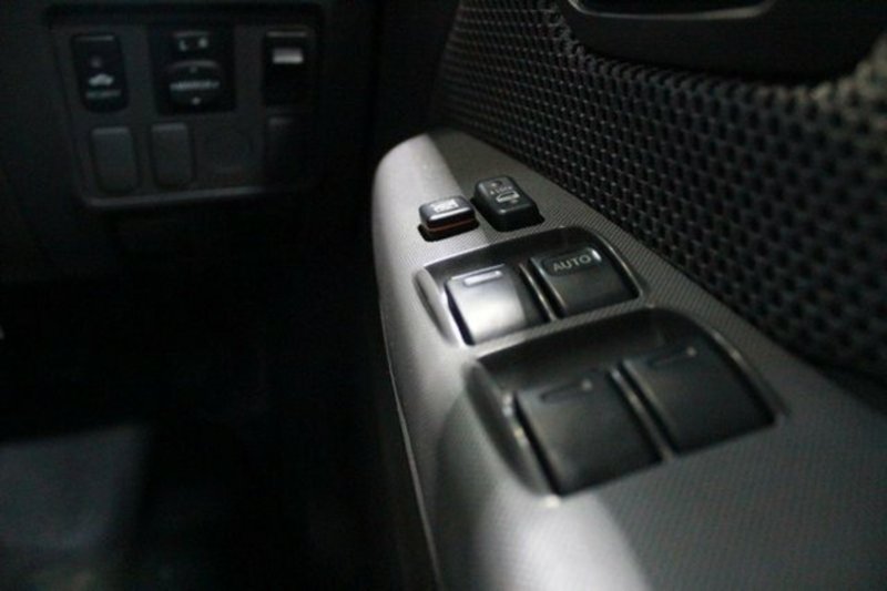 2012 TOYOTA HILUX SR (4x4) KUN26R MY12