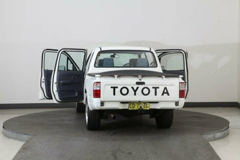 2003 TOYOTA HILUX RZN149R