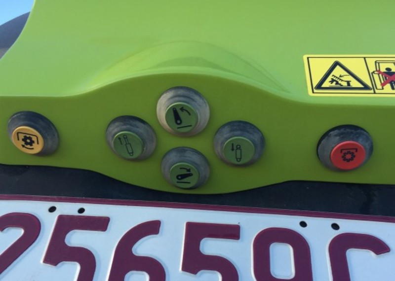 Claas AXION 930 Tractor