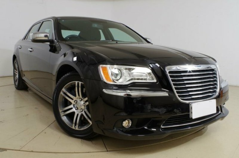 2012 CHRYSLER 300 LIMITED MY12