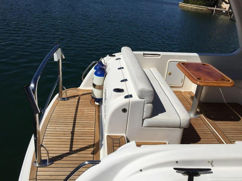 Sunrunner 3100 Sports Cruiser. NOT a RIVIERA But still Quality!! $89990