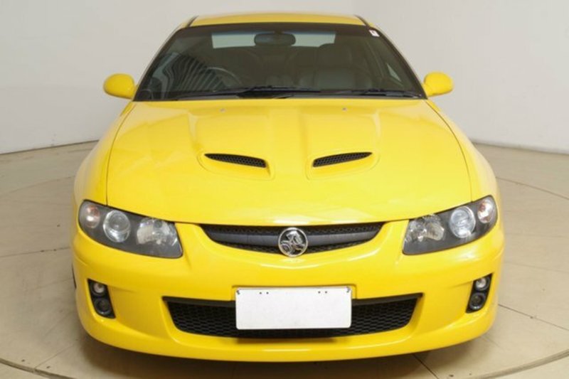 2004 HOLDEN MONARO CV8 VZ