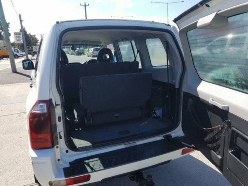 2003 MITSUBISHI PAJERO GLX LWB (4x4) NP