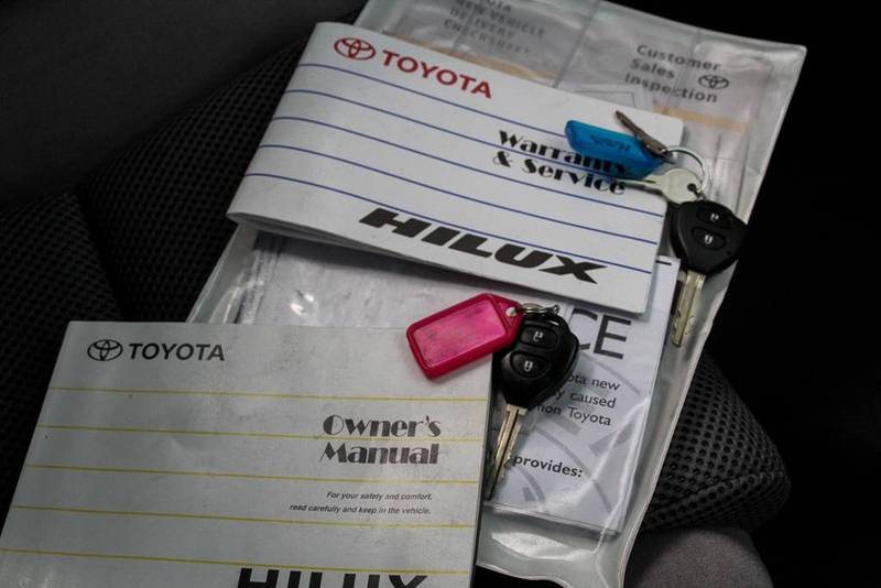2009 TOYOTA HILUX SR5 (4x4) KUN26R 09 UPGRADE