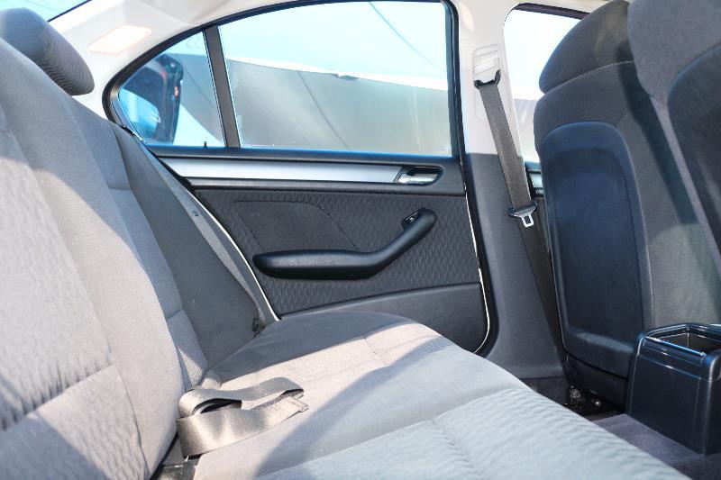 2000 BMW 318I E46