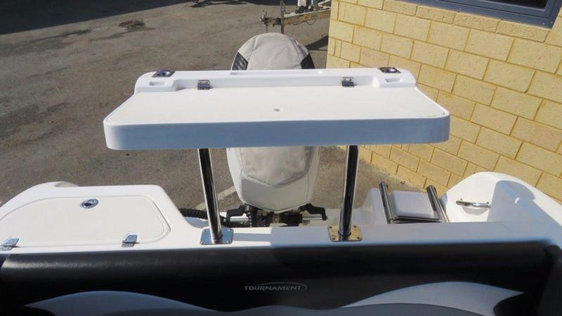 Tournament 2000 Bluewater EXCELLENT DECK SPACE, RIDE AND QUALITY BUILD