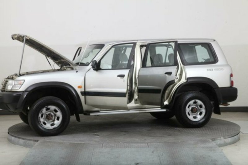 2000 NISSAN PATROL ST (4x4) GU