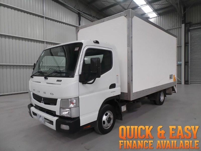 2012 FUSO CANTER 515