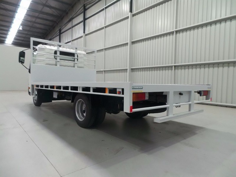 2017 HINO 300 SERIES - 616