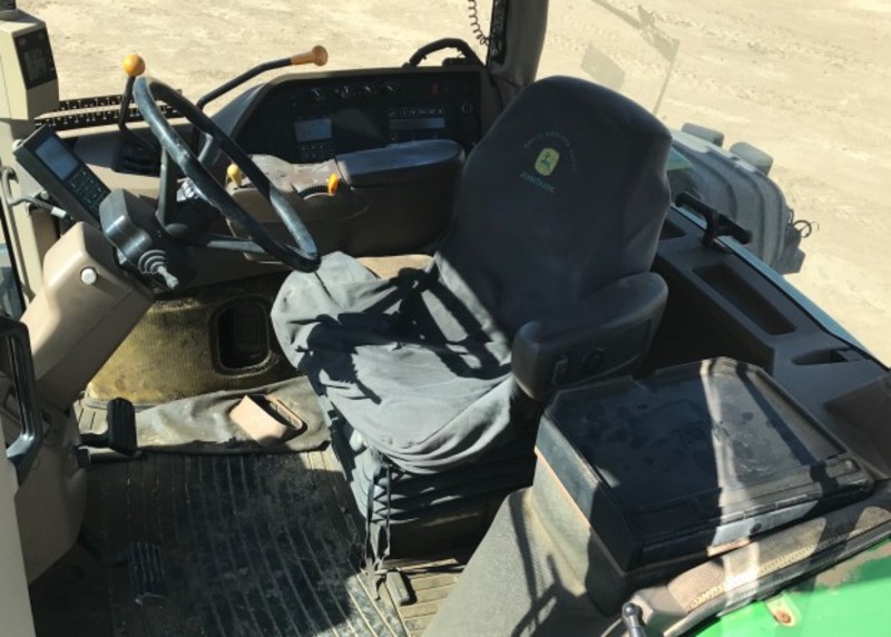 JOHN DEERE 9400T Tractor