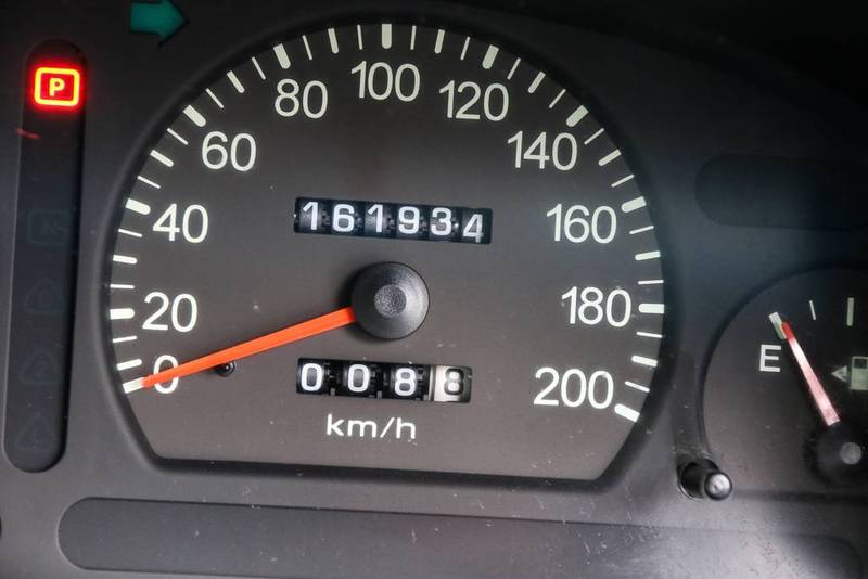 2005 KIA CARNIVAL LS KV11