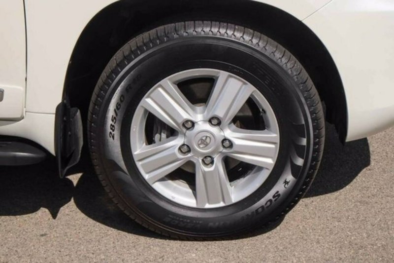 2015 TOYOTA LANDCRUISER SAHARA (4x4) VDJ200R MY13
