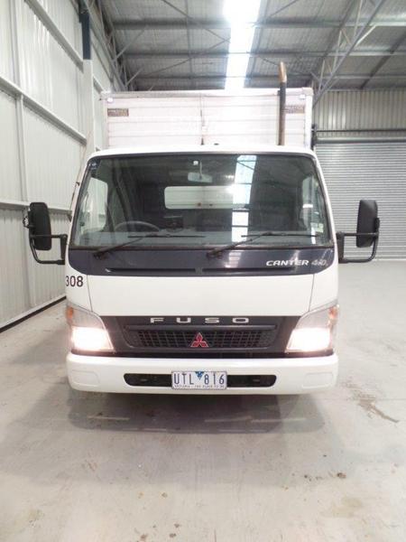 2005 MITSUBISHI FE84 CANTER