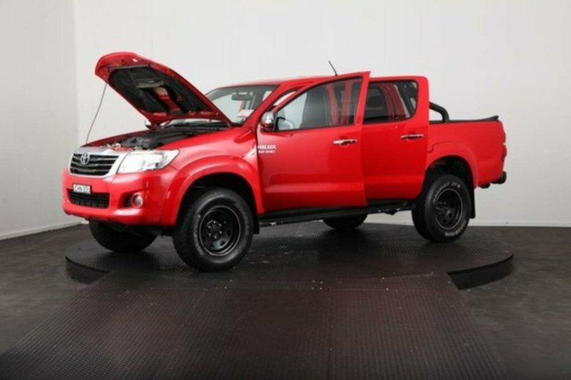 2012 TOYOTA HILUX SR5 (4x4) KUN26R MY12